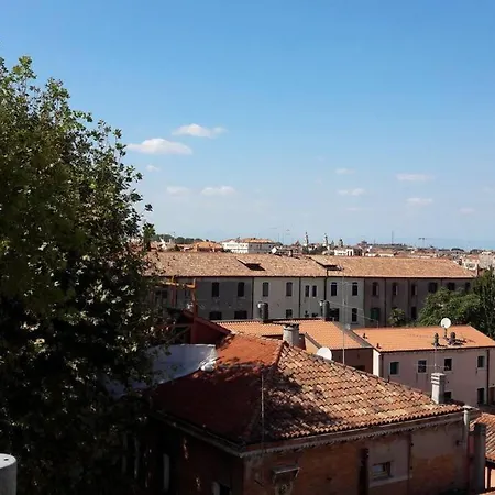 Romantic Loft In Lägenhet *